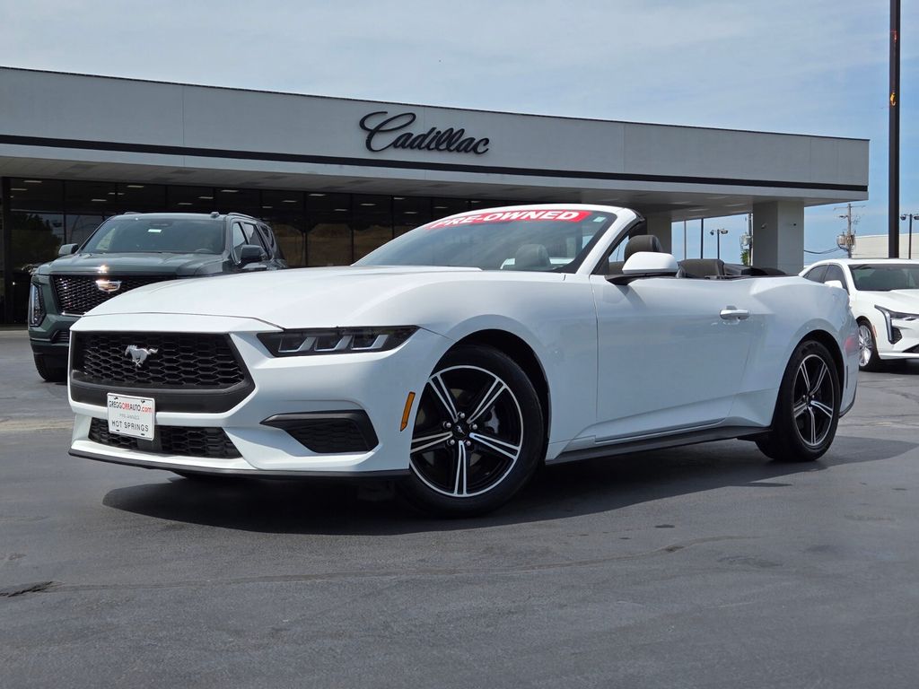 Oxford White 2024 Ford Mustang Convertible Rear-Wheel Drive Automatic