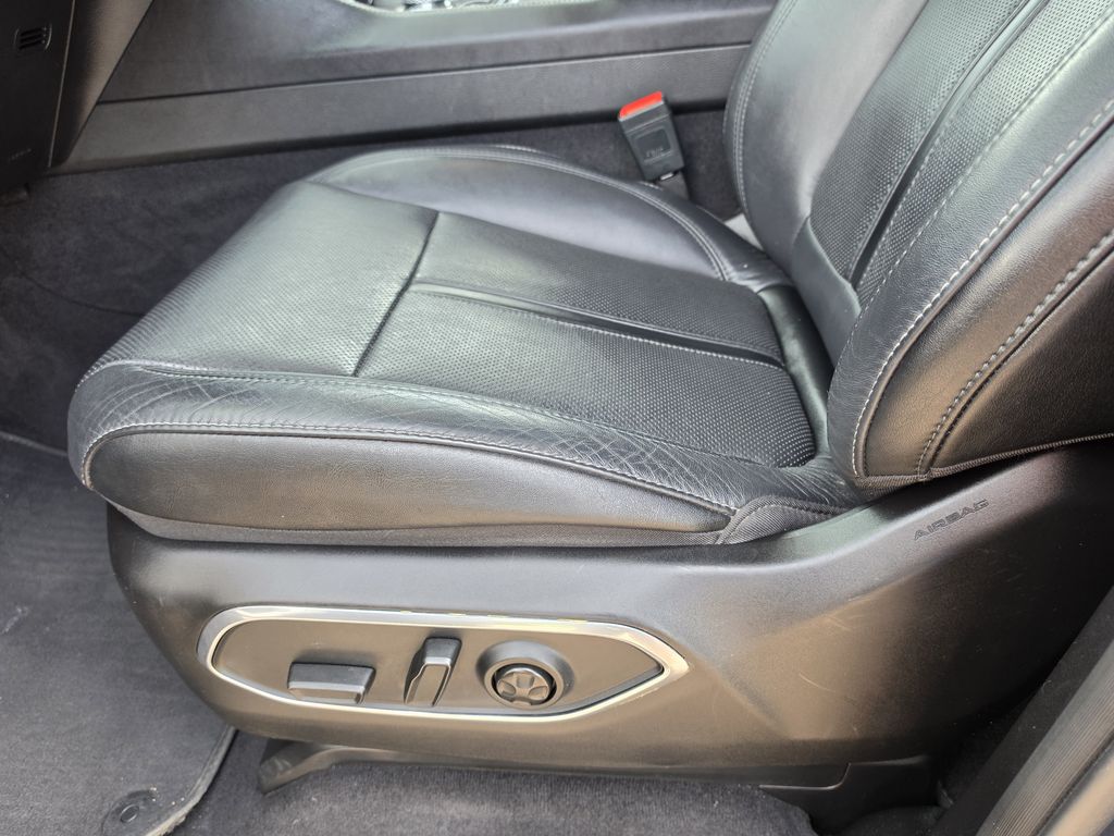 Used 2024 Jeep Wagoneer SUV