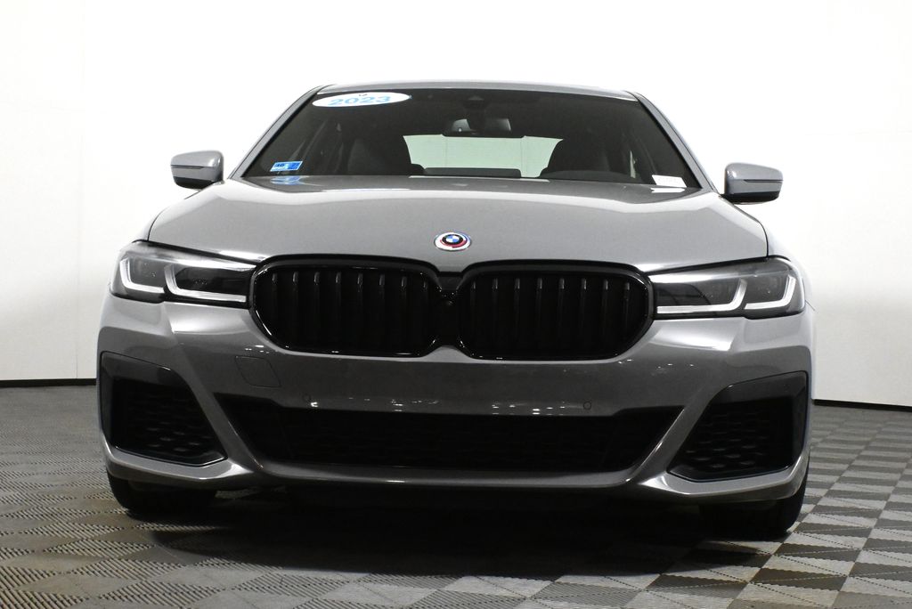 Thumbnail: 2023 BMW 5 Series - 10