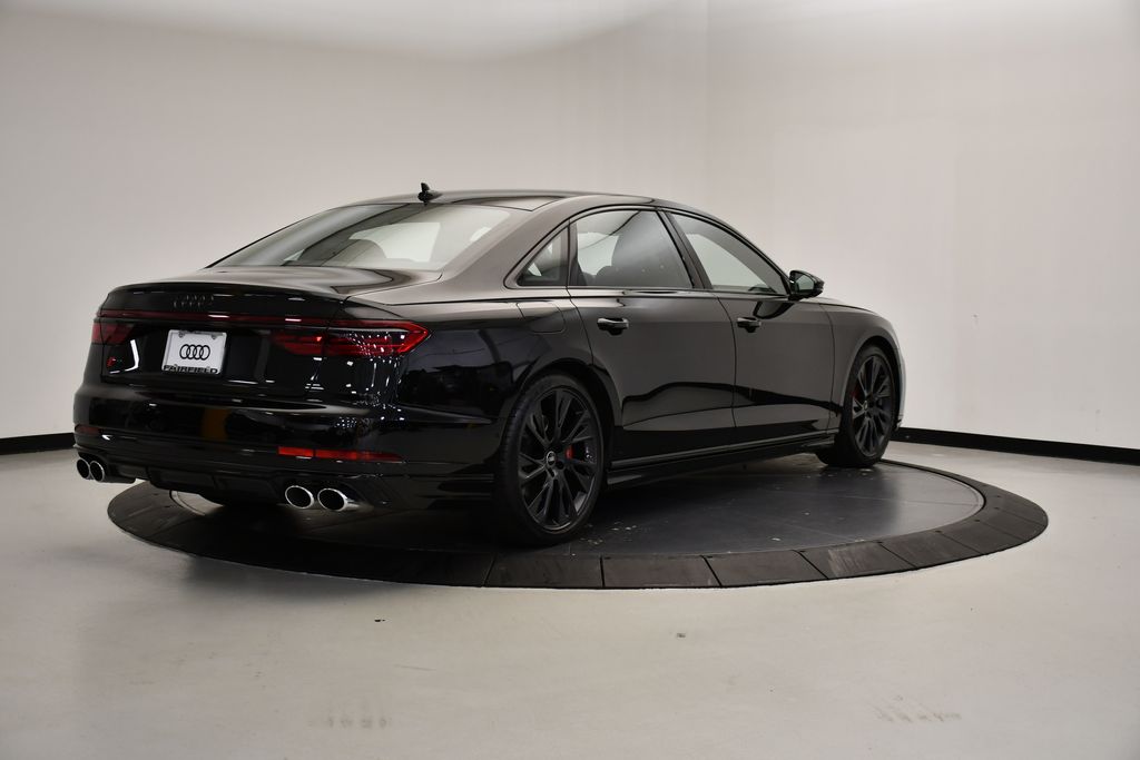 Thumbnail: 2025 Audi S8 - 5