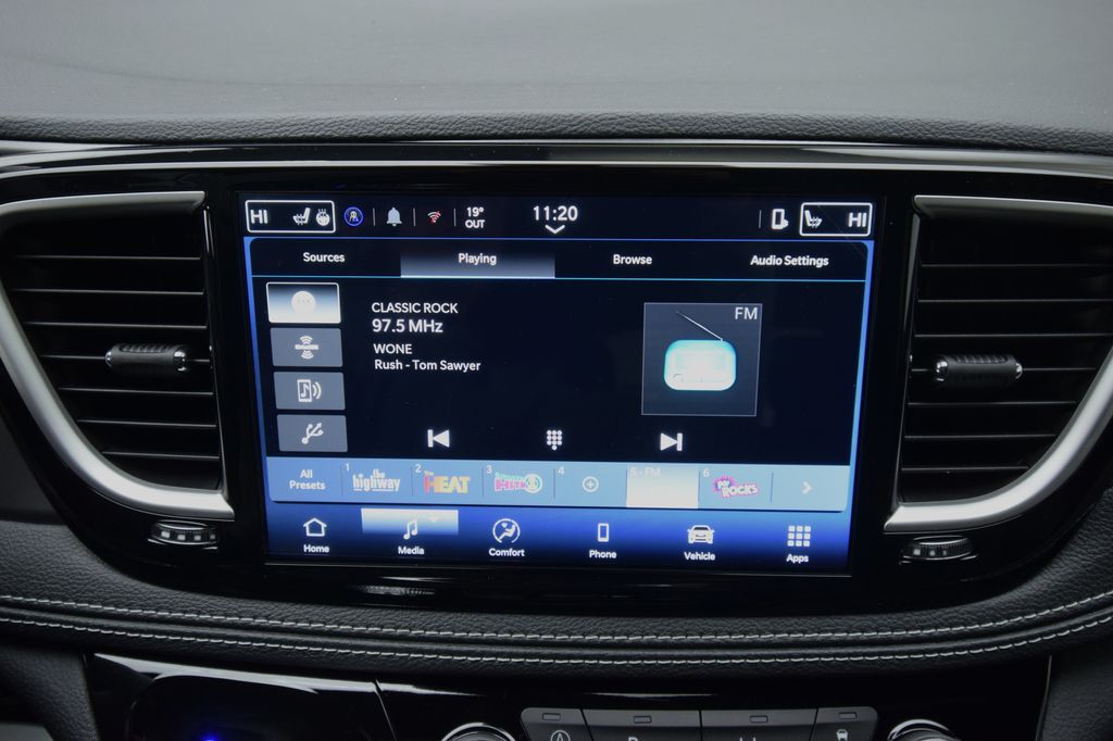 new 2026 Chrysler Pacifica car, priced at $42,471