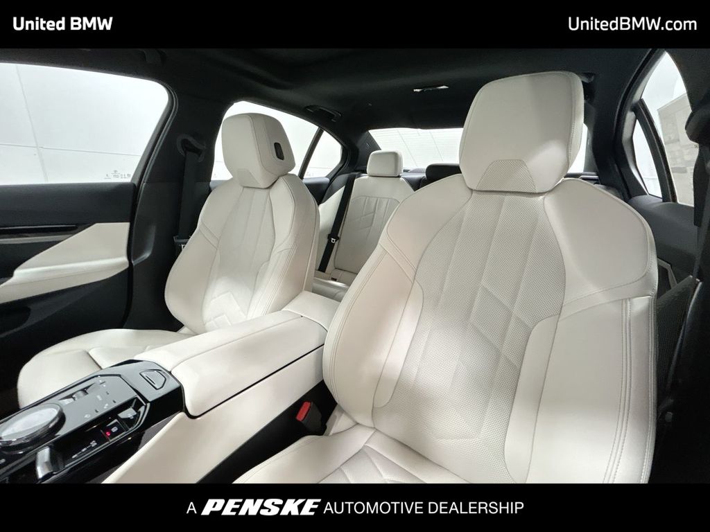 Thumbnail: 2026 BMW 5 Series - 13