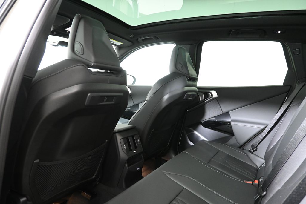 Thumbnail: 2026 BMW X3 - 32