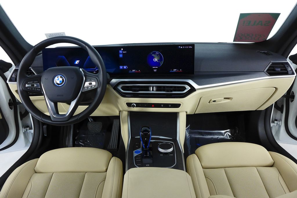 Thumbnail: 2023 BMW i4 - 25