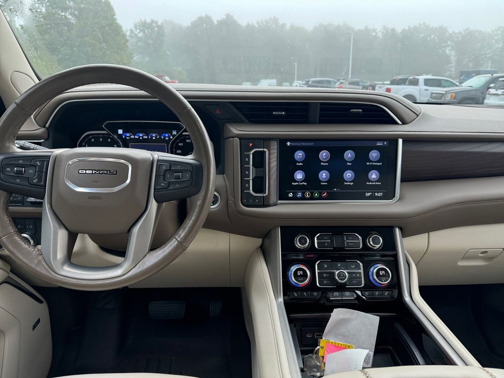 2021 GMC Yukon Denali 9