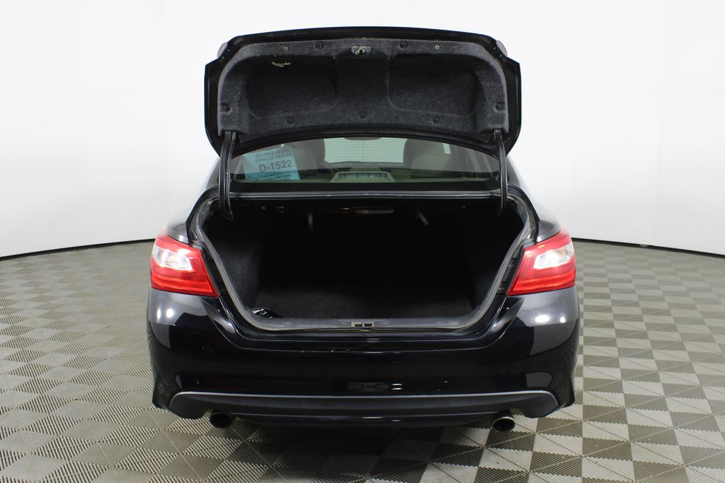 Used 2016 Nissan Altima for sale in 