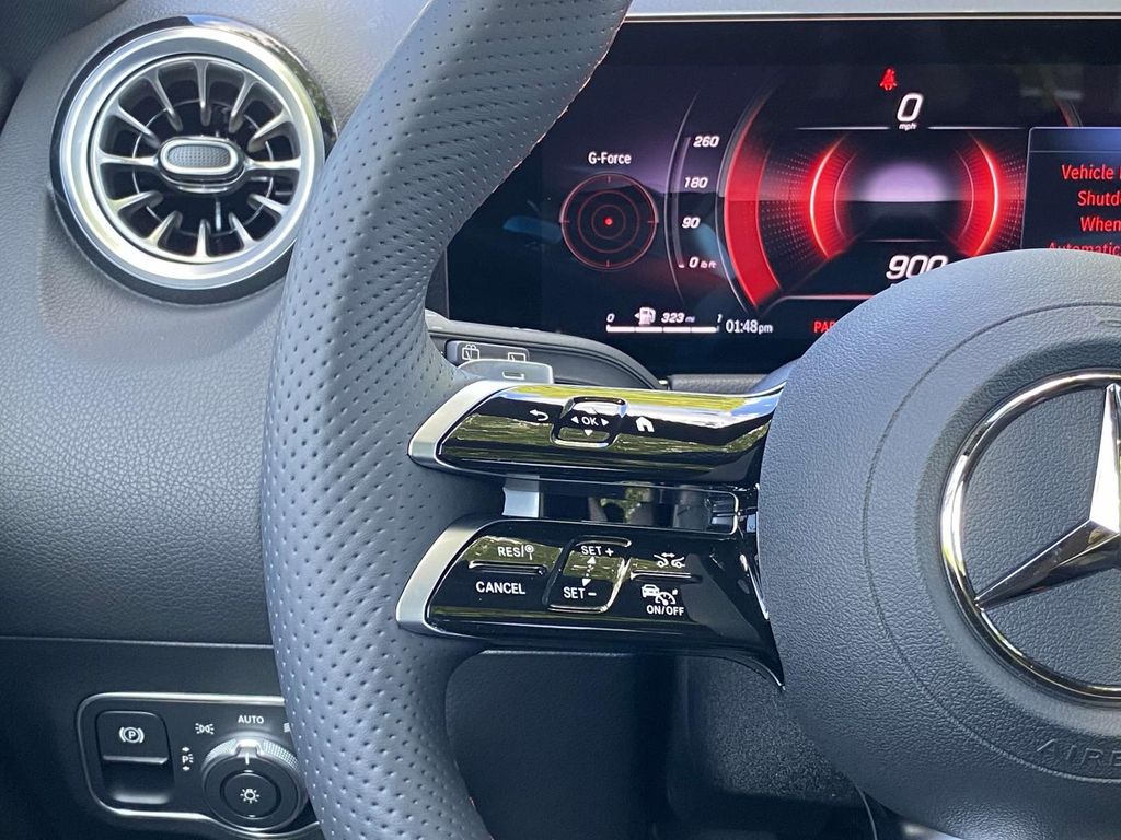Thumbnail: 2025 Mercedes-Benz GLA - 27