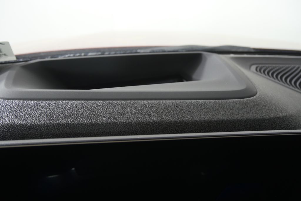 Thumbnail: 2025 BMW 2 Series - 16