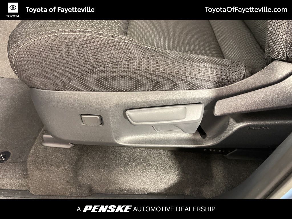 Thumbnail: 2025 Toyota 4Runner - 24