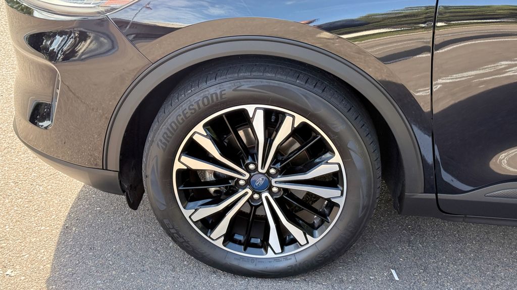 Used 2021 Ford Escape SE 4D Sport Utility