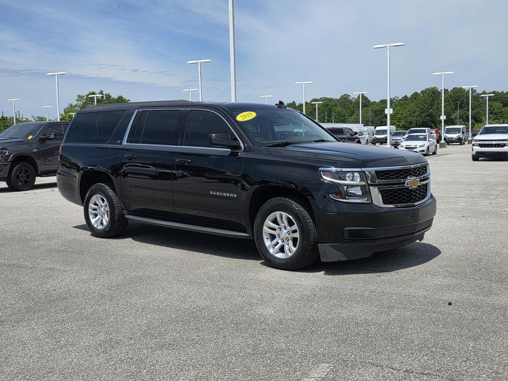 Black 2019 Chevrolet Suburban 1500 LT RWD SUV / Crossover 4X2 6-Speed Automatic Overdrive