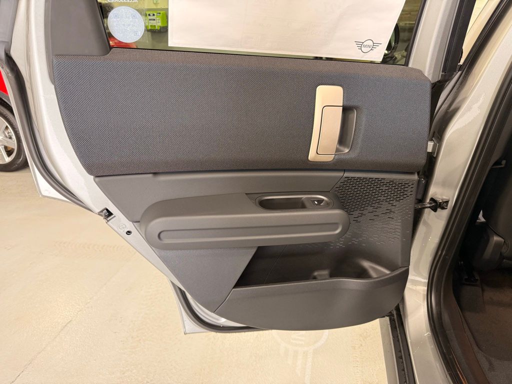 Thumbnail: 2025 MINI Cooper Countryman - 19