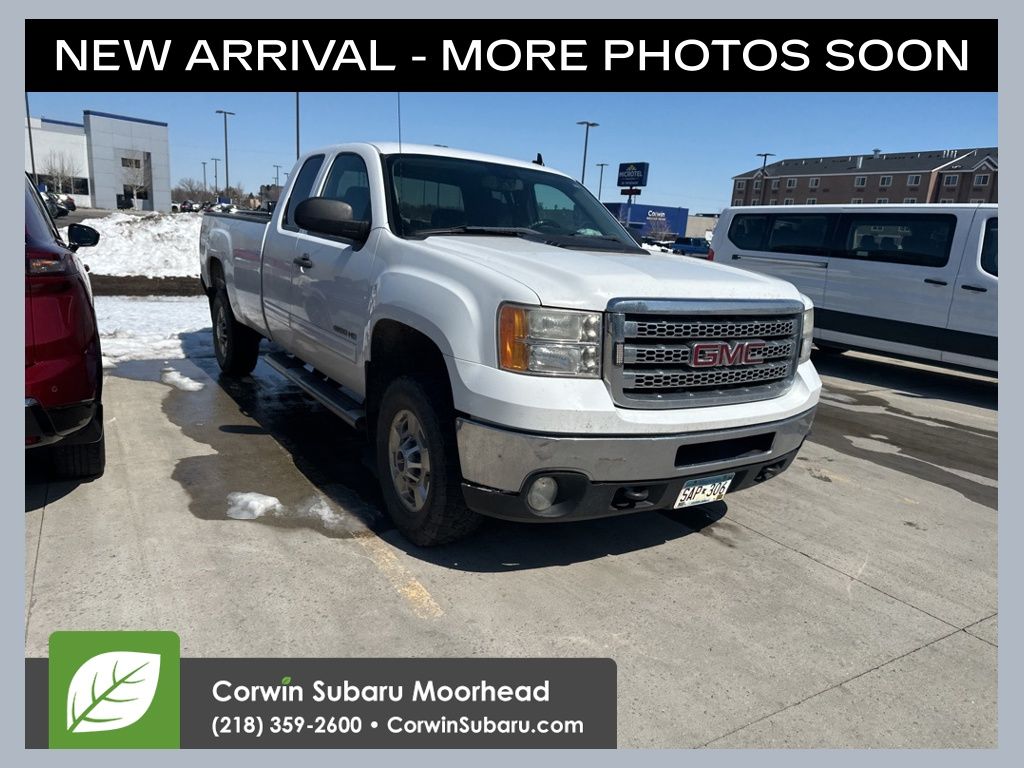 Summit White 2012 GMC Sierra 2500HD SLE Ext. Cab SB 4WD Pickup Truck Four-Wheel Drive 6-Speed Automatic Overdrive