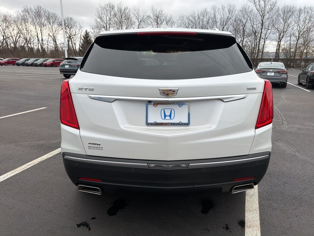 Thumbnail: 2017 Cadillac XT5 - 4