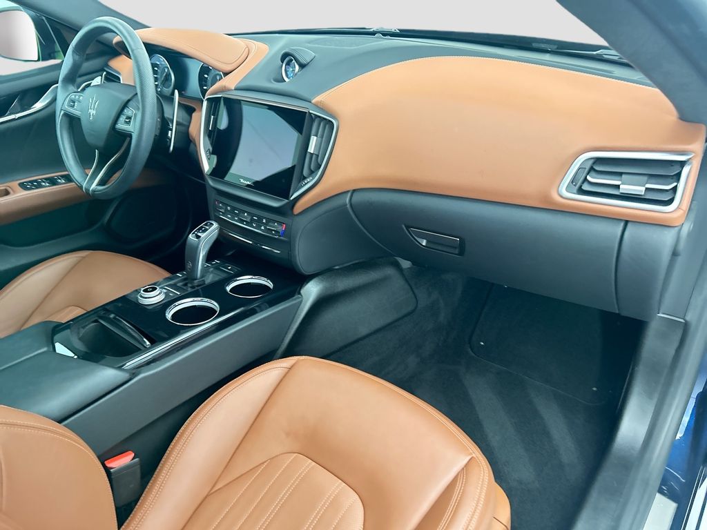 Thumbnail: 2023 Maserati Ghibli - 16
