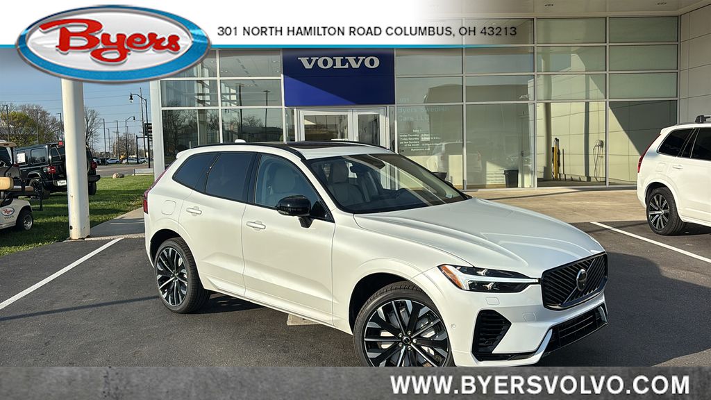 Crystal White Metallic 2026 Volvo XC60 B5 Ultra AWD SUV / Crossover All-Wheel Drive Automatic