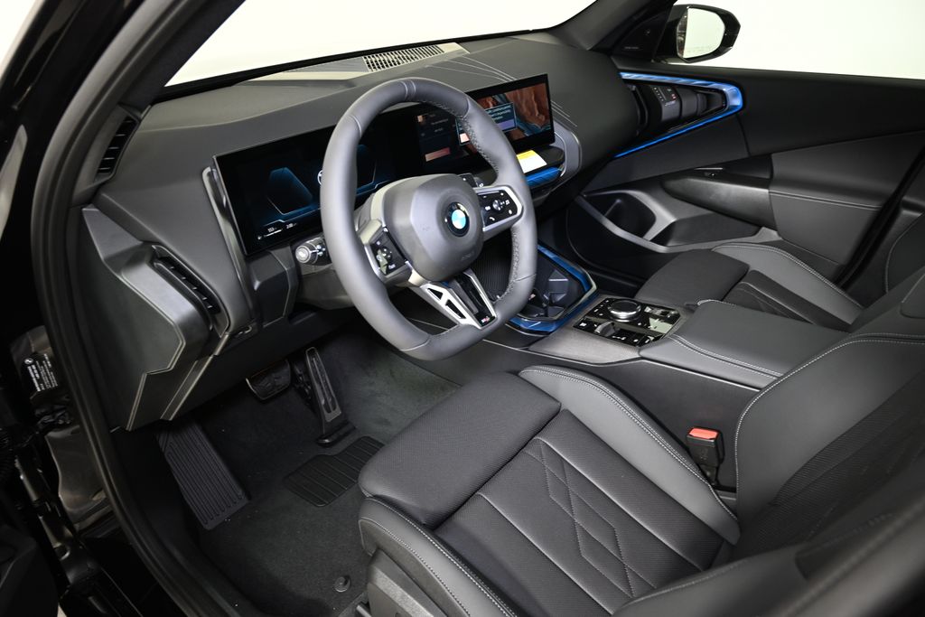 Thumbnail: 2025 BMW X3 - 15