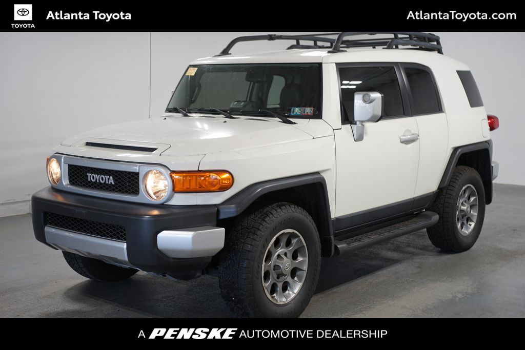 2011 Toyota FJ Cruiser Base Hero Image
