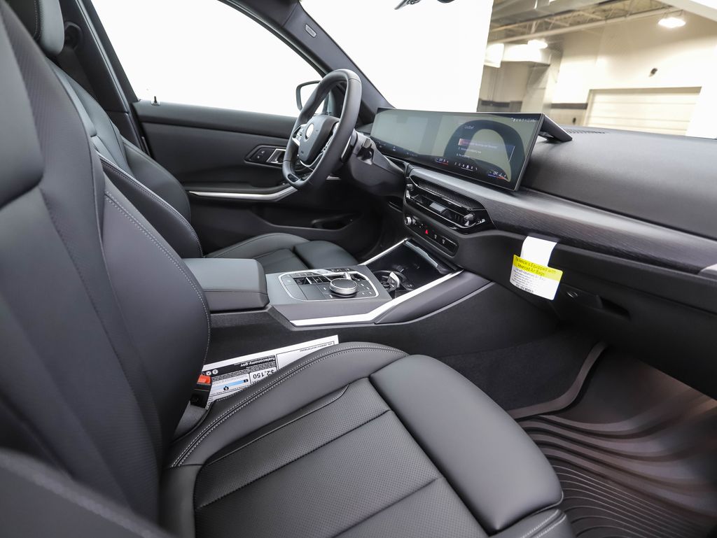 Thumbnail: 2026 BMW 3 Series - 31