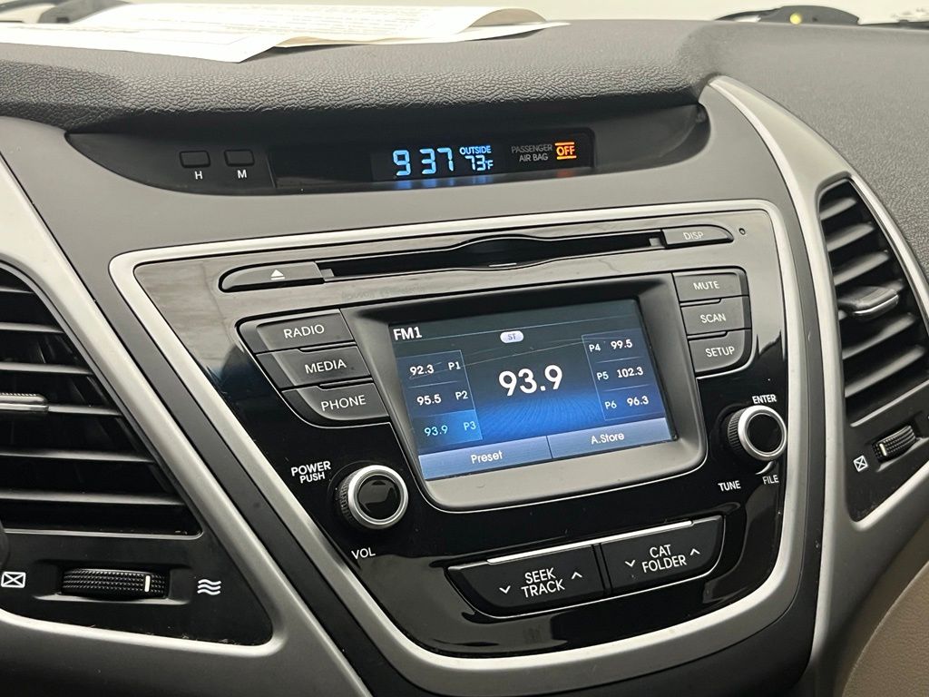 Thumbnail: 2016 Hyundai Elantra - 16
