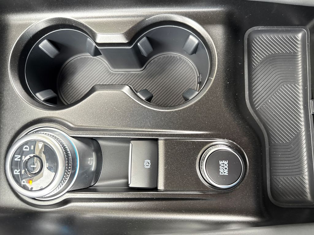 2025 Ford Explorer photo 20