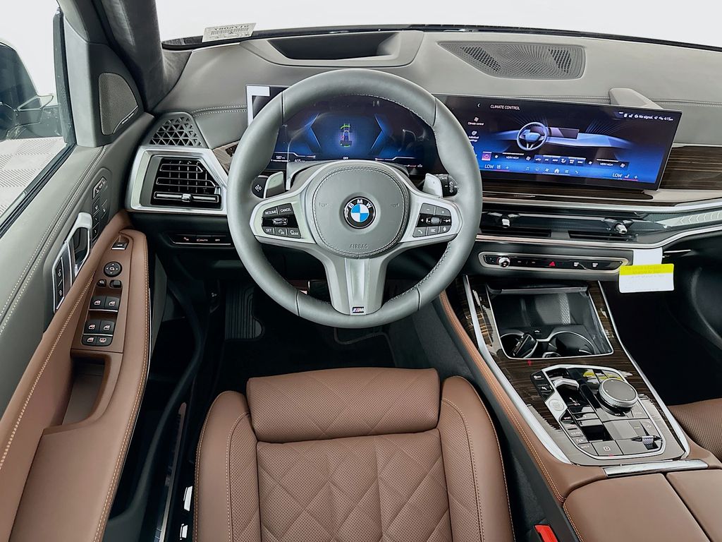 Thumbnail: 2026 BMW X7 - 19