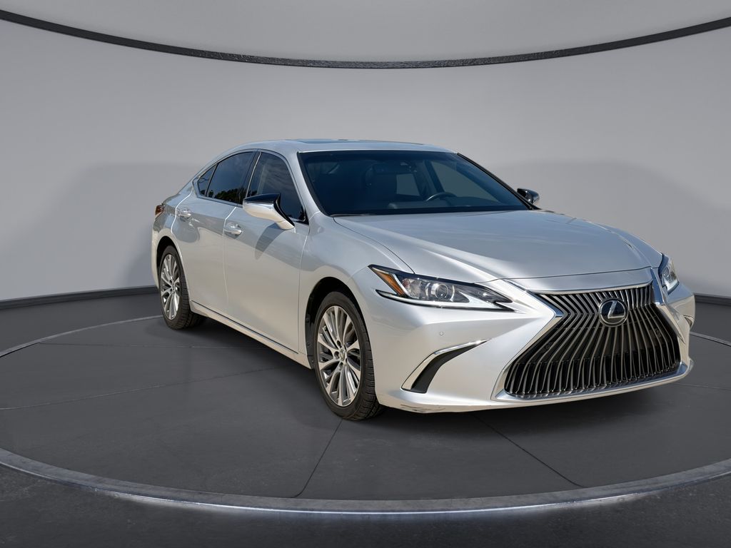 Thumbnail: 2020 Lexus ES - 12