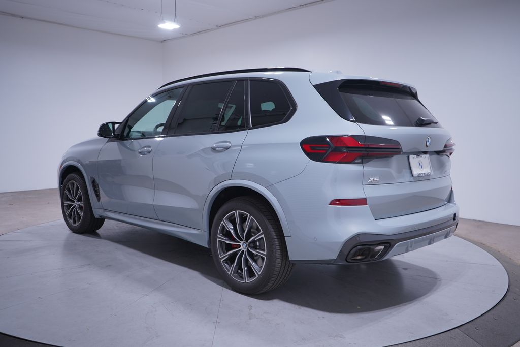 2025 BMW X5 M60i 3