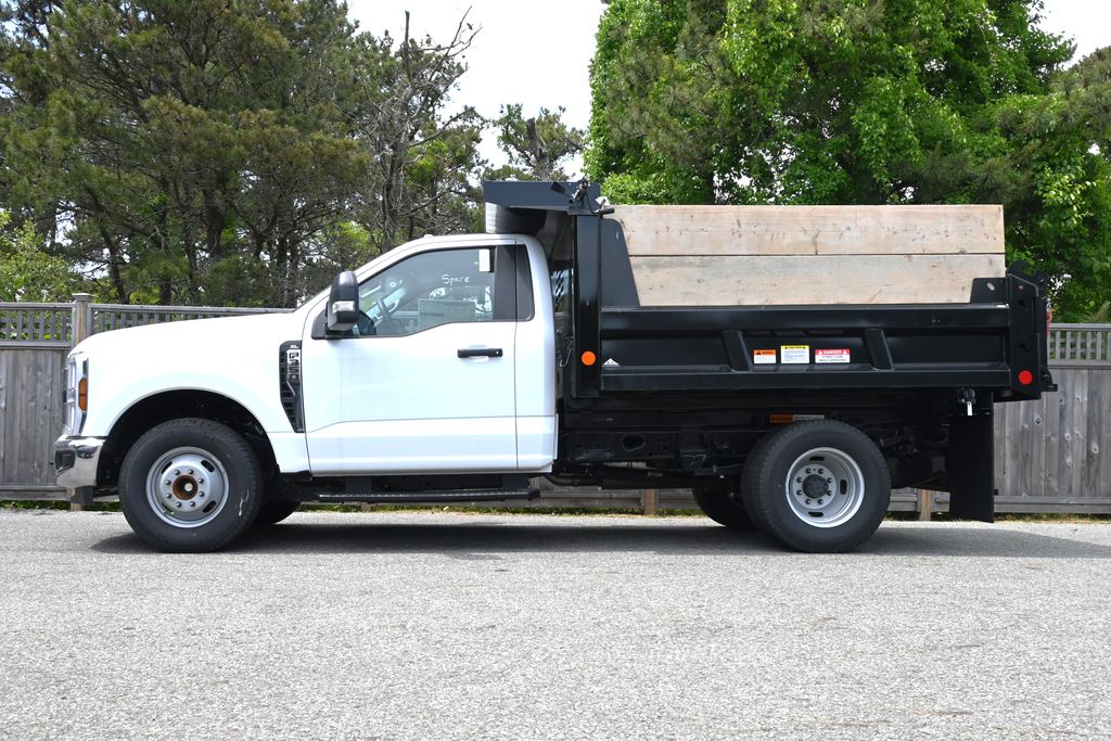 Thumbnail: 2025 Ford Econoline - 2