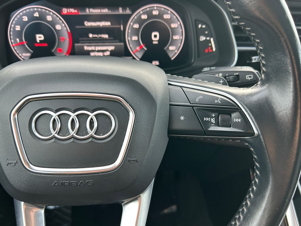 Thumbnail: 2020 Audi Q8 - 20