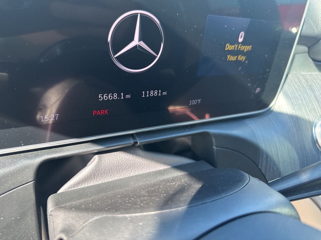 Thumbnail: 2025 Mercedes-Benz C-Class - 8