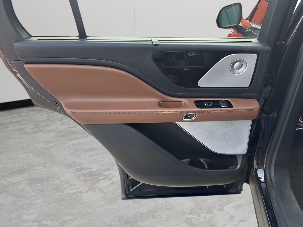 Used Car 2020 Lincoln Aviator  Reserve For Sale Under $25,000 In Austin, Texas