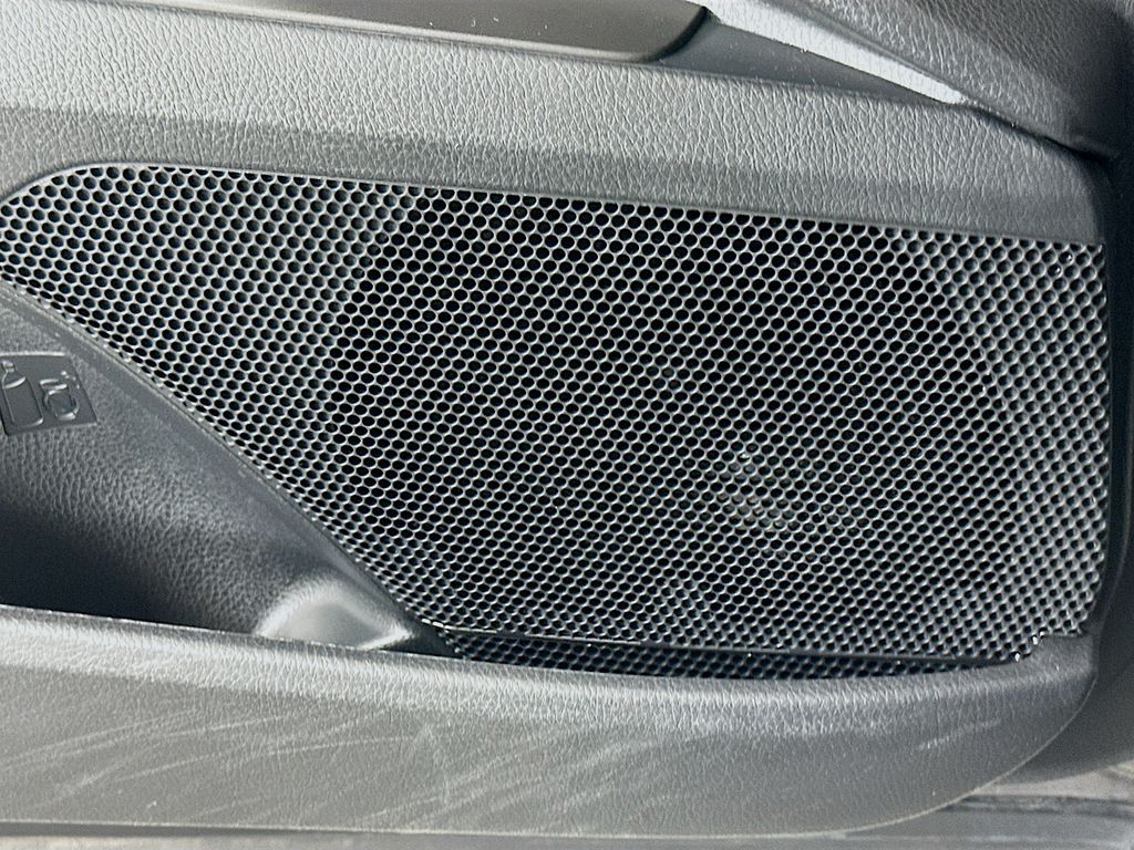 Thumbnail: 2021 Toyota Camry - 18