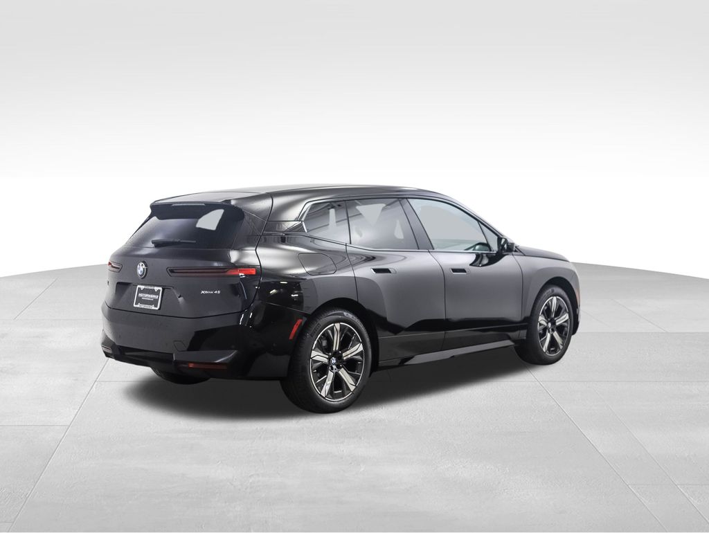 2026 BMW iX  5