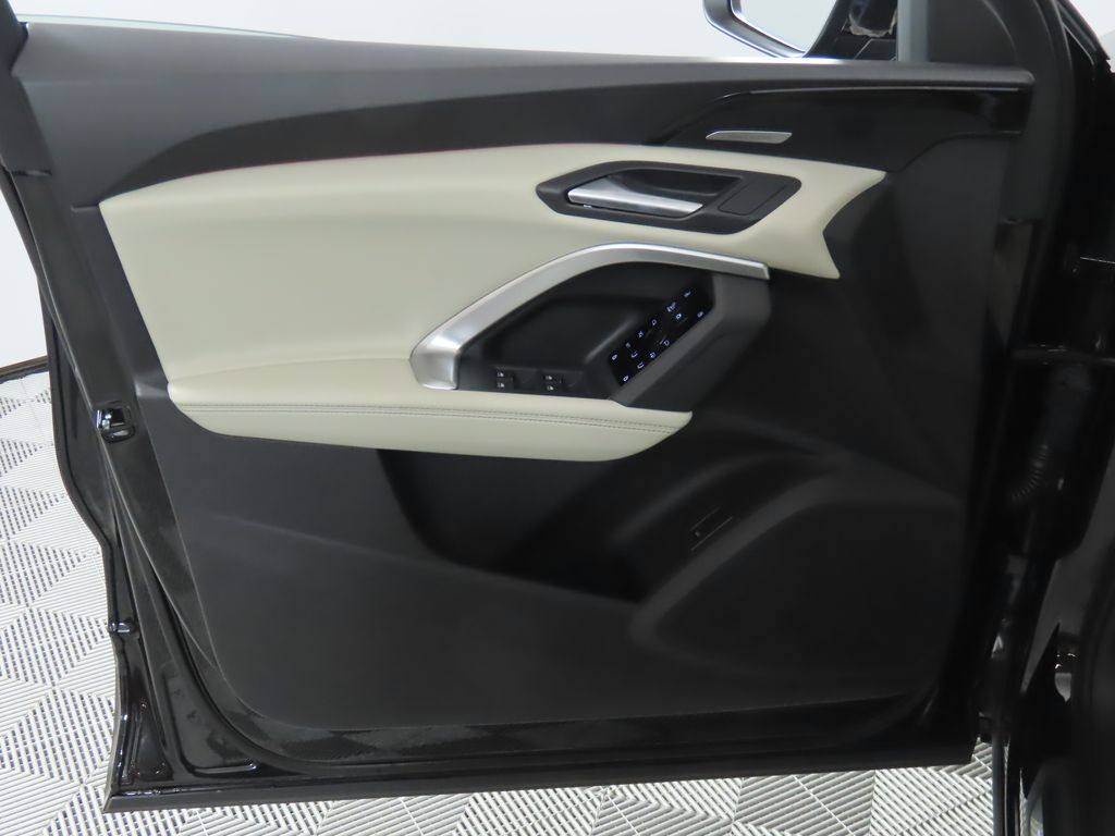 Thumbnail: 2025 Audi Q5 - 26