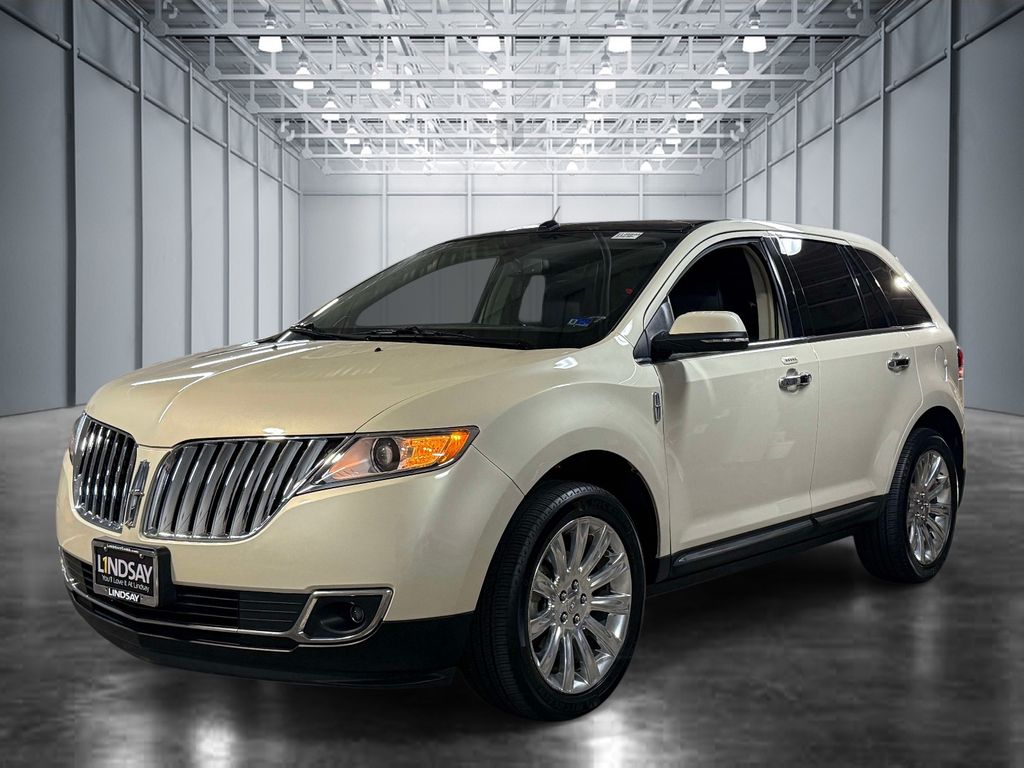 Gray (Platinum Dune Metallic Tri-Coat) 2014 Lincoln MKX SUV / Crossover All-Wheel Drive 6-Speed Automatic