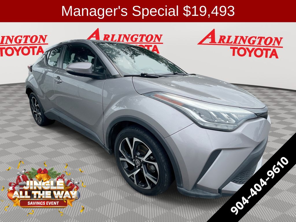 2020 Toyota C-HR XLE's photo