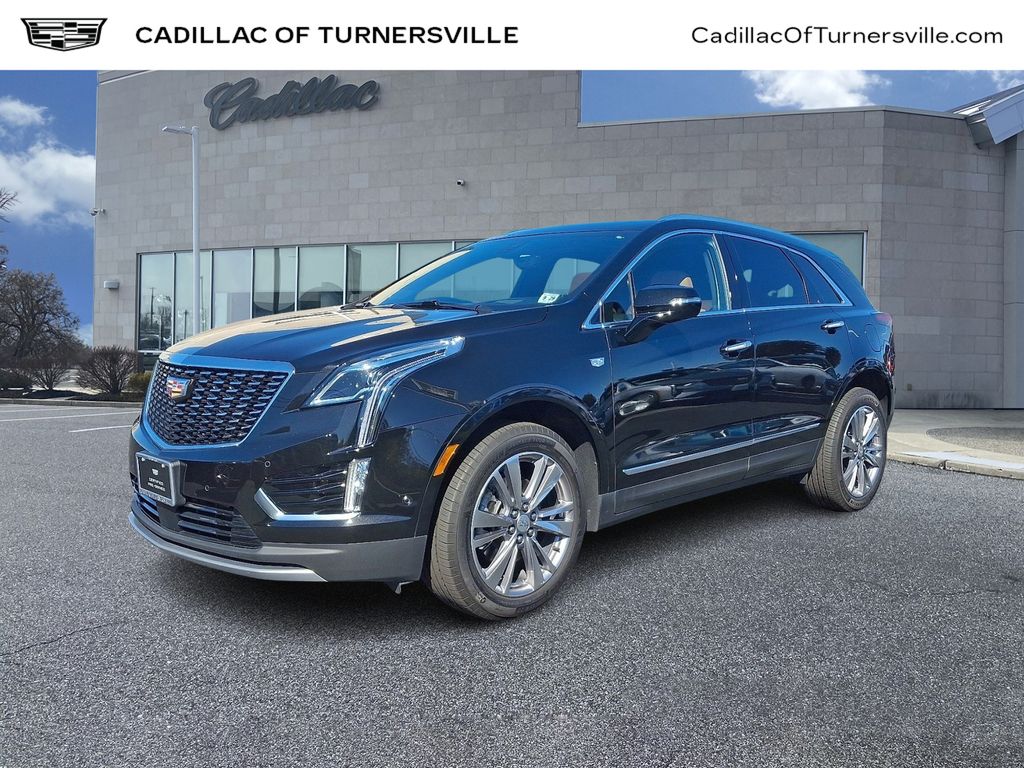 Thumbnail: 2025 Cadillac XT5 - 1
