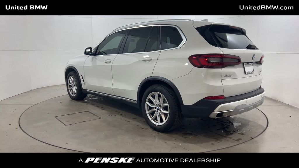 Thumbnail: 2023 BMW X5 - 6