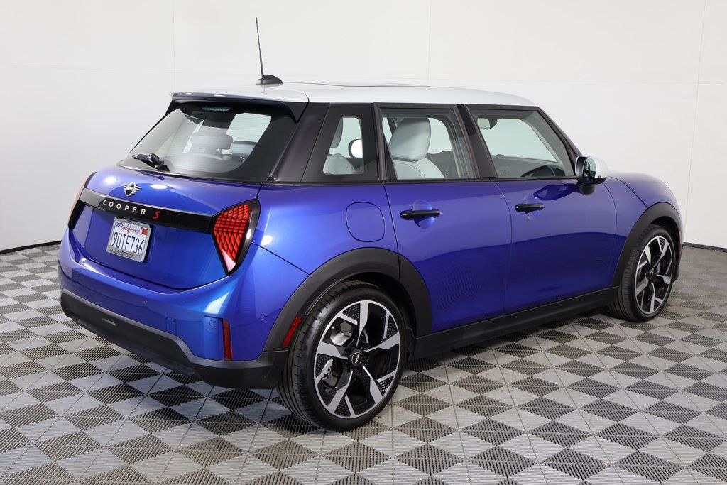 Thumbnail: 2025 MINI Cooper - 4