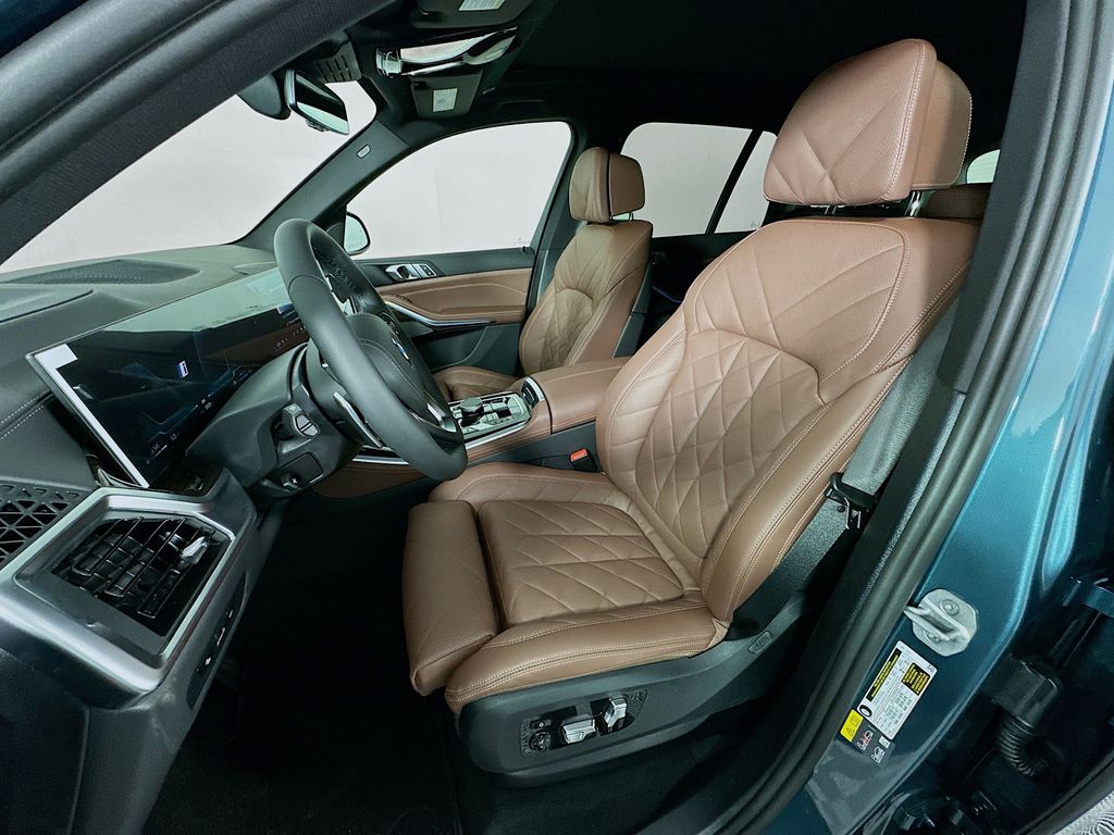 Thumbnail: 2026 BMW X5 - 16