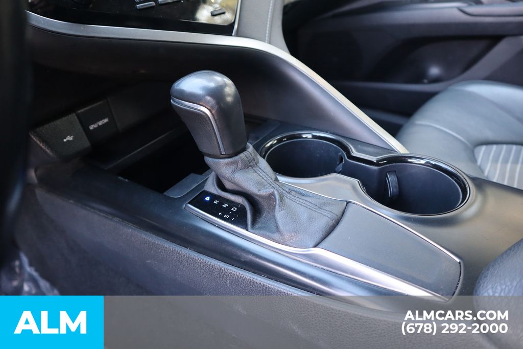 Used 2020 Blue Toyota SE image 30