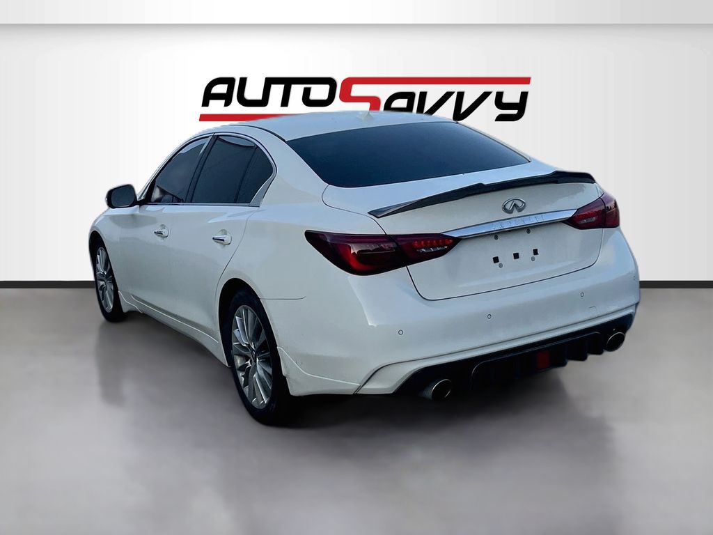 Used 2021 White INFINITI 3.0t LUXE image 5