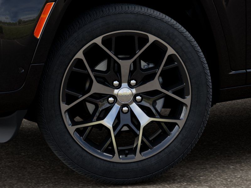 New 2026 Diamond Black Crystal Pearlcoat Jeep Summit image 8