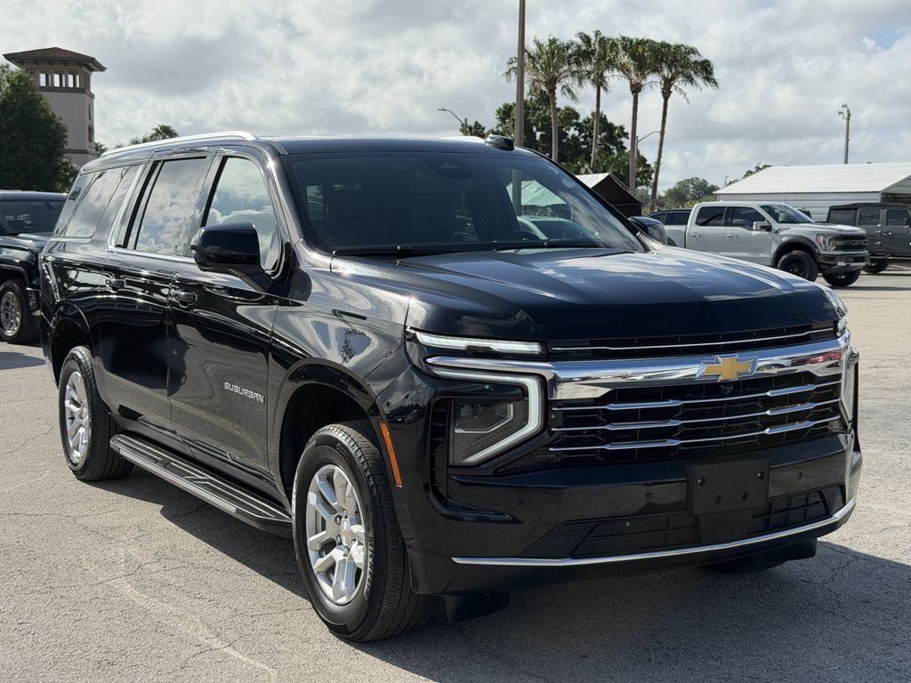 used 2025 Chevrolet Suburban car, priced at $59,192