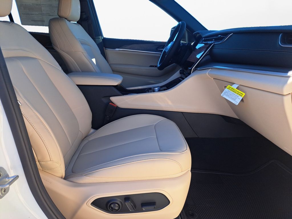 New Car 2025 Jeep Grand Cherokee  Limited For Sale Under $40,000 In Austin, Texas