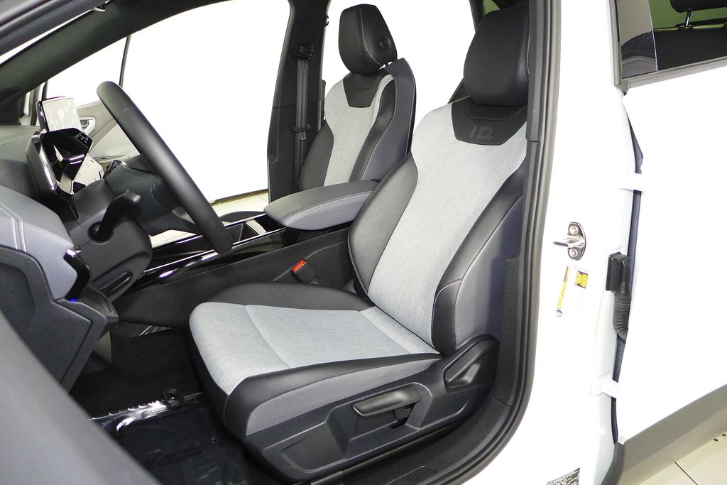 Thumbnail: 2023 Volkswagen ID.4 - 22