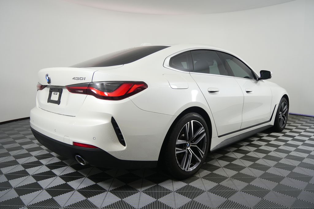 Thumbnail: 2023 BMW 4 Series - 3