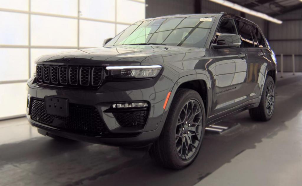 Baltic Gray Metallic Clearcoat 2025 Jeep Grand Cherokee SUV / Crossover Four-Wheel Drive 8-Speed Automatic
