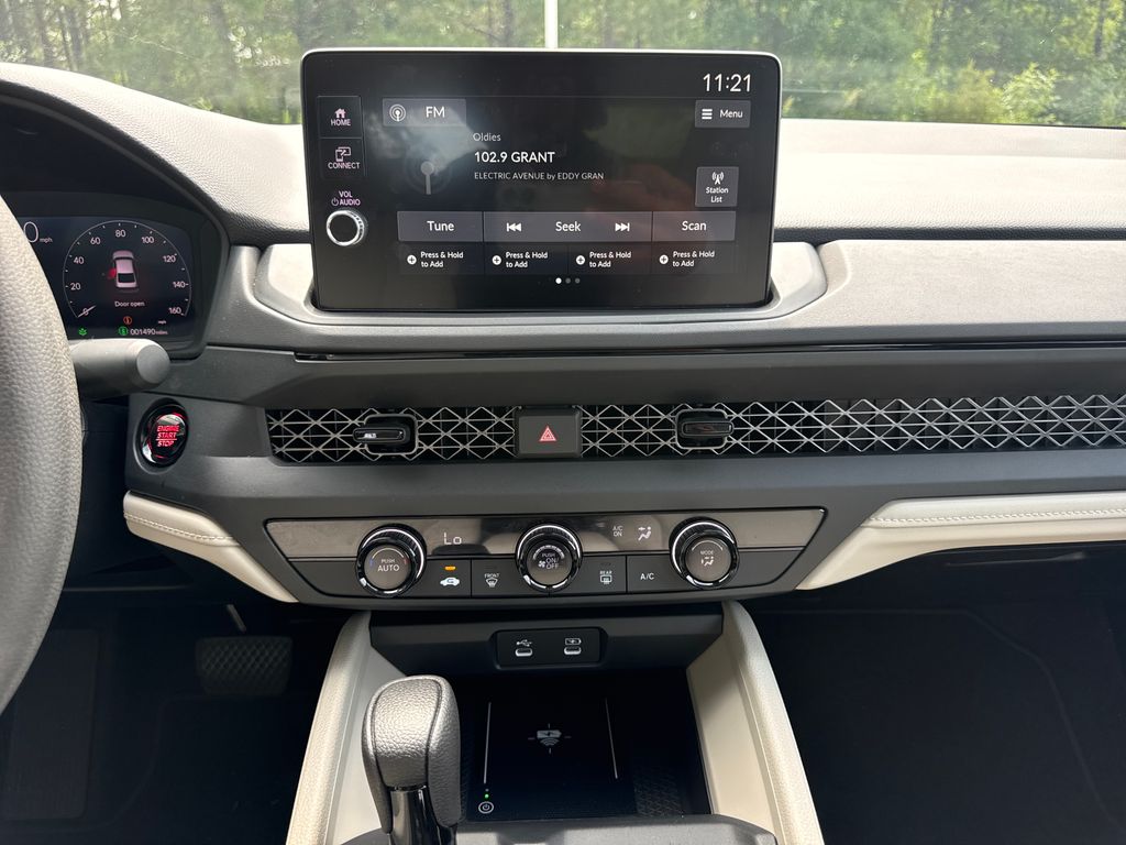Certified Used 2026  Honda LX image 15